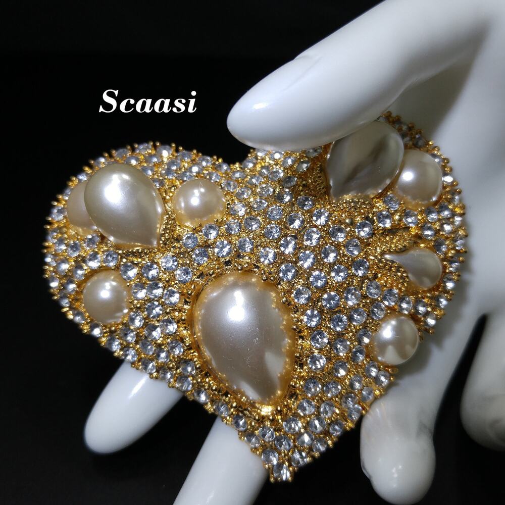 Scaasi Heart Faux Pearl Brooch Pendant, Designer Runway Jewelry, 1980s Vintage